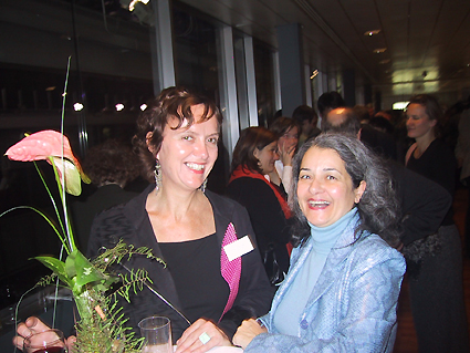 https://www.frauenwohnprojekt.info/media/galerie/2004/preisverleihung/si.jpg