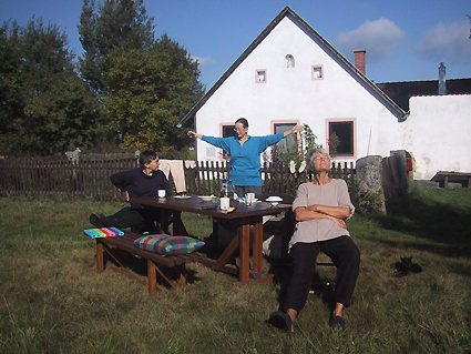 https://www.frauenwohnprojekt.info/media/galerie/2004/waldviertel/12.jpg